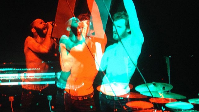 200315_deathgrips1