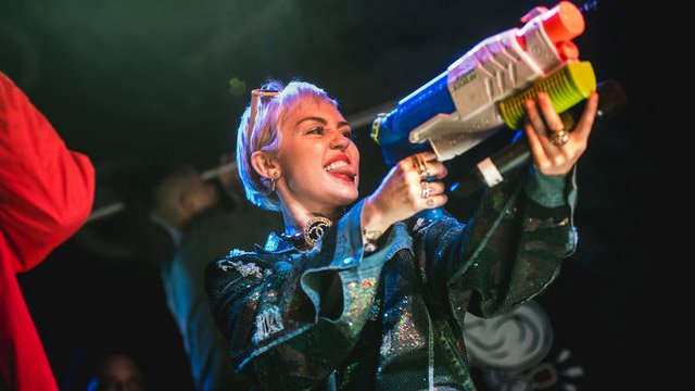 200315_mileycyrus