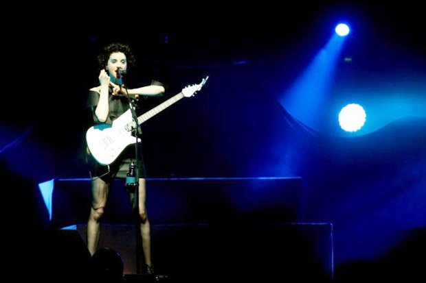 270315_stvincent1