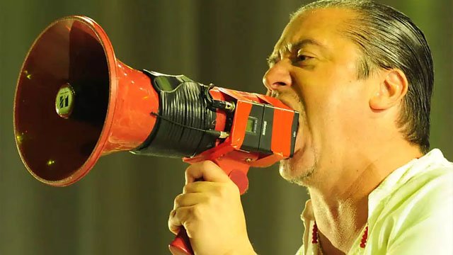 Mike Patton faz barulho no Espaço das Américas. (Fotos: Júnior Lago/UOL)