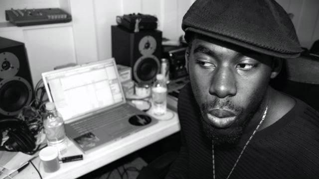 091015_flyinglotus