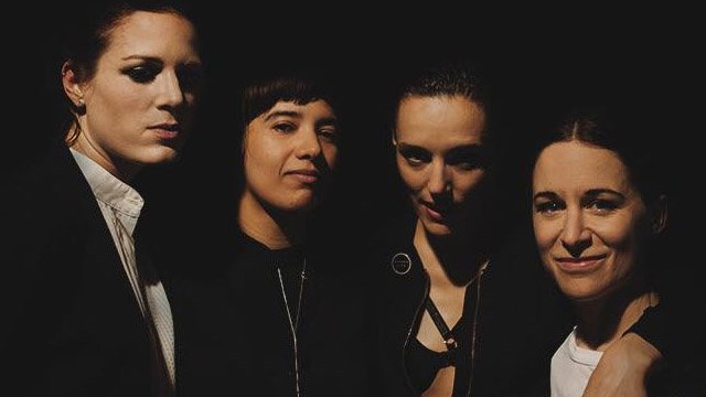 211015_savages1