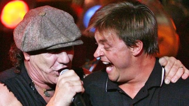 Brian e o comediante Jim Breuer, que vai lançar um disco de heavy metal