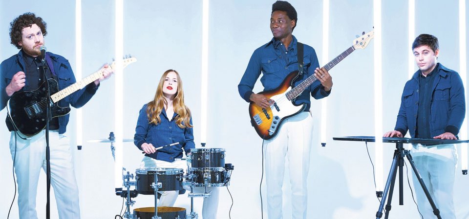 080616_metronomy_slider