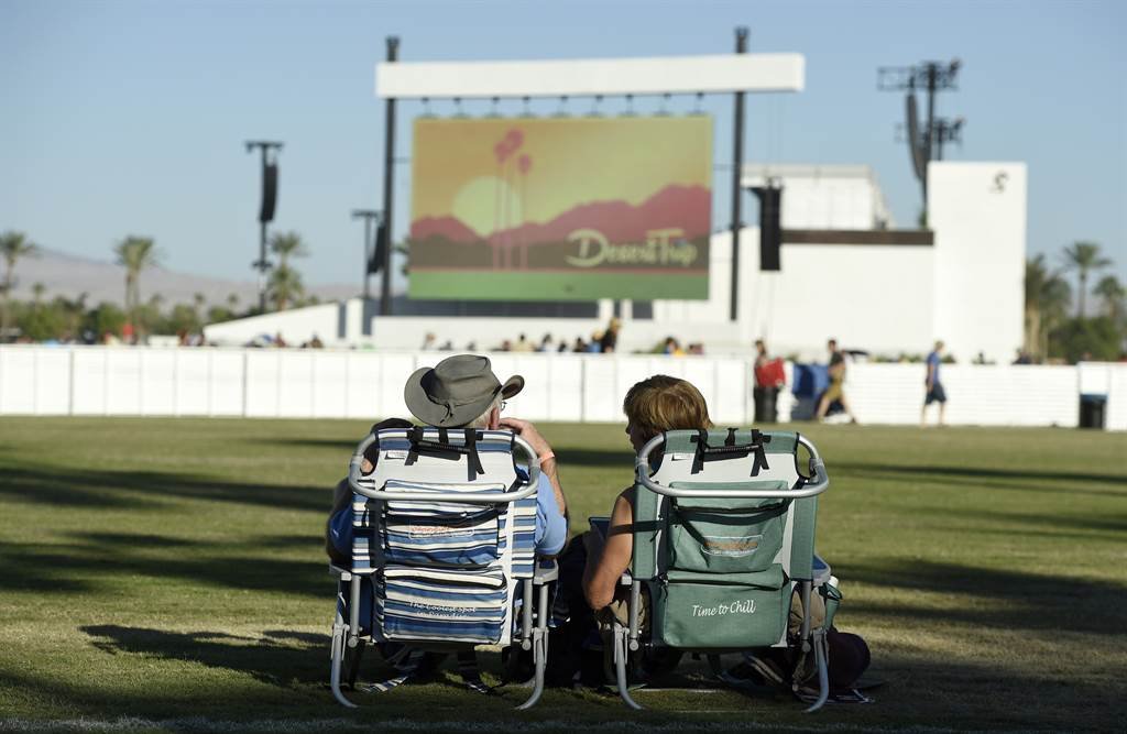 101016_deserttrip