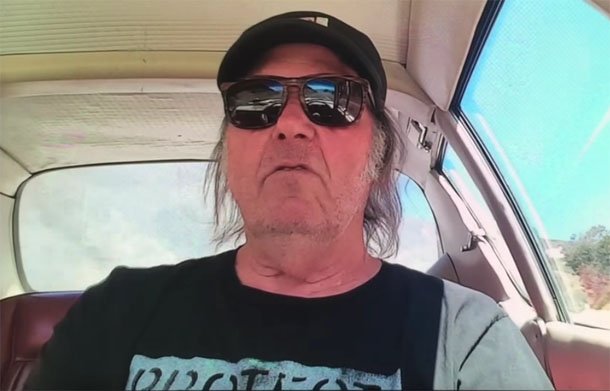 261016_neilyoung2