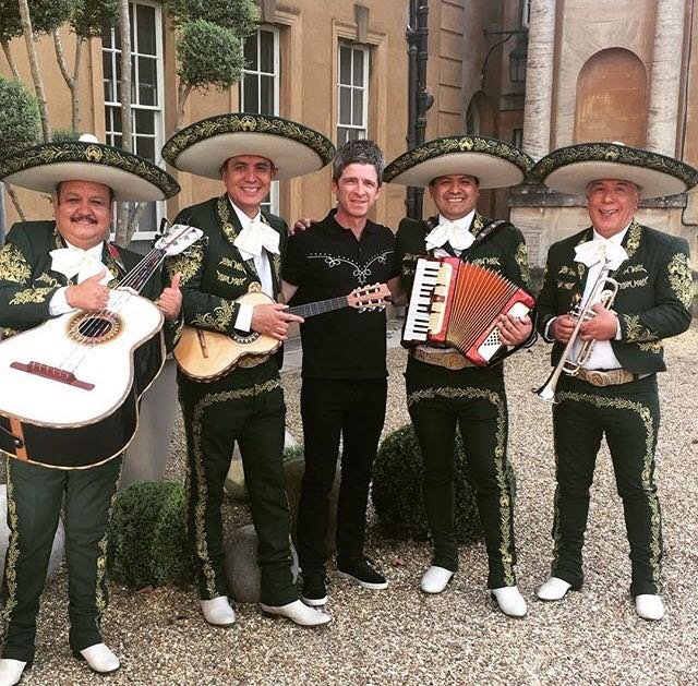 300517_noelgallagher_mariachis