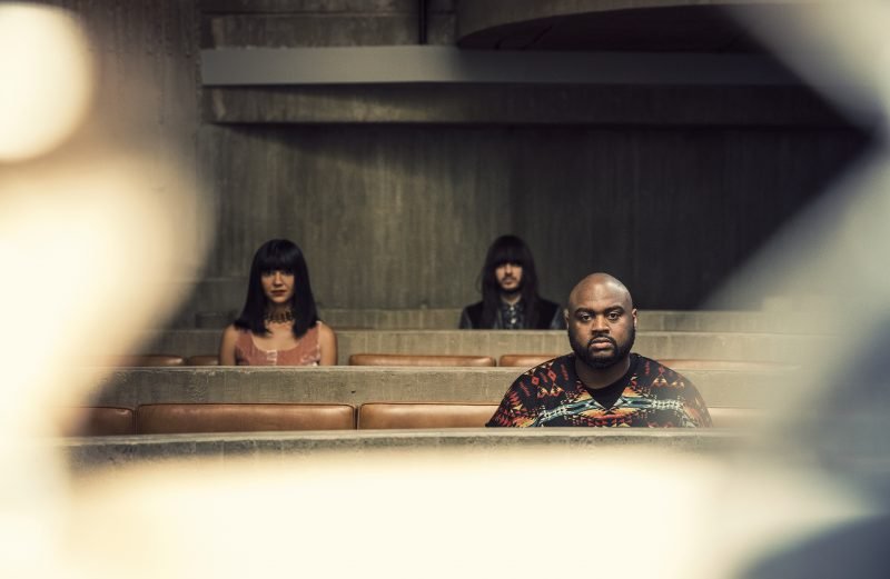 Khruangbin_Press1-800x521