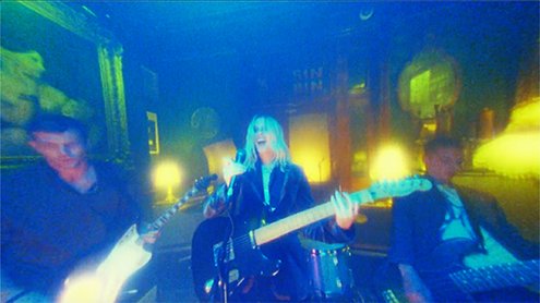 wolf-alice-smile-2